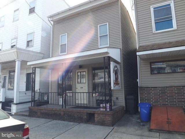 102-104 S 2nd St, Saint Clair