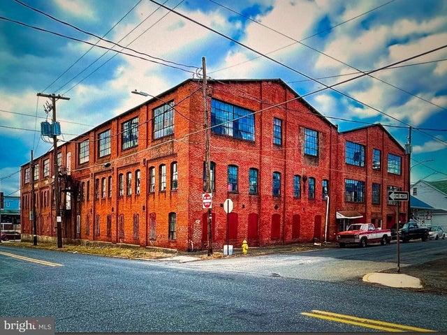 0 Oak & Broad Mountain Ave, Frackville