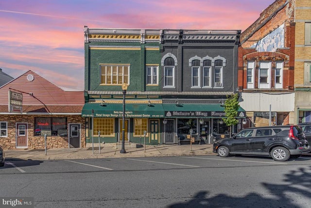 30 S Main St, Shenandoah