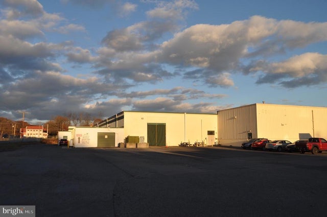 190 W Walnut Ln, Pottsville