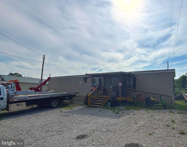 7500 Hillside Dr, Spring Grove