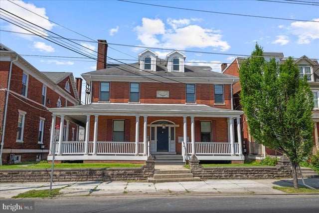 206 Carlisle St, Hanover