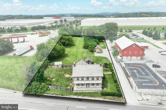 4415-a W Market St, York