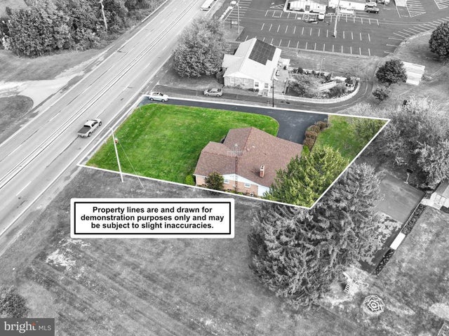 307 S Route 15 S, Dillsburg