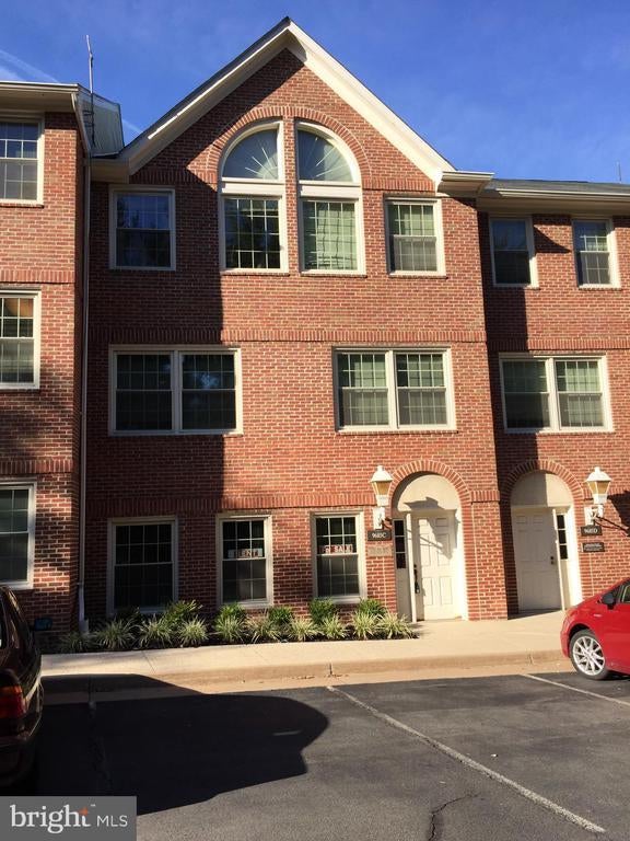 9685 Main St #c, Fairfax