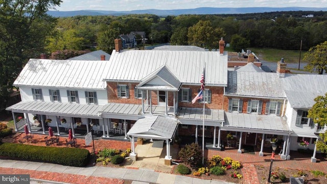 7783 Main St, Middletown