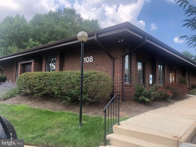 108 Elden St #15c & 16, Herndon