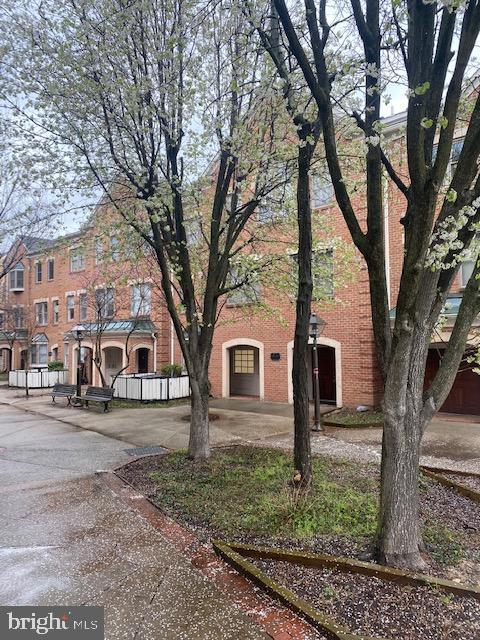 4216 Evergreen Ln #112, Annandale