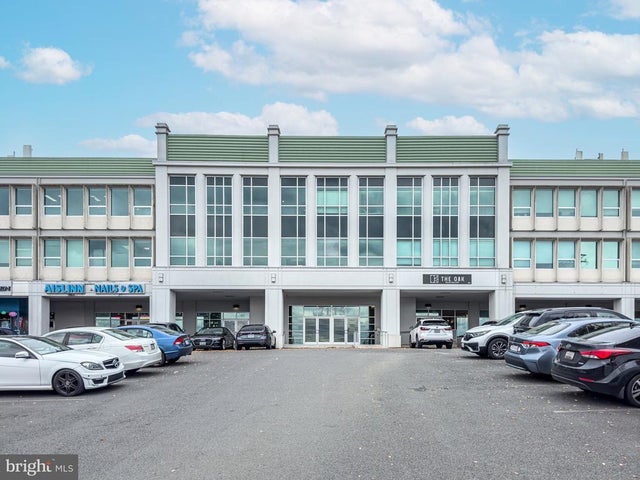 7115 Leesburg Pike #301/303, Falls Church