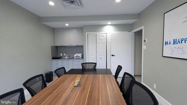 6800 Fleetwood Rd #102, Mclean