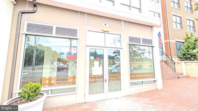 702 Elden St #a, Herndon