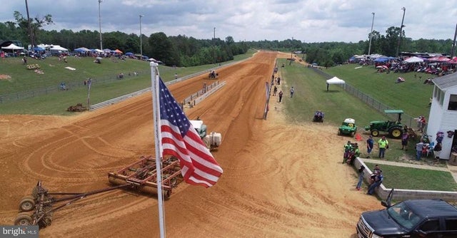 3693 Byrd's Mill Rd, Newtown