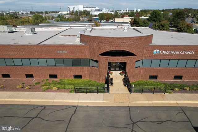 9817 Godwin Dr #202, Manassas