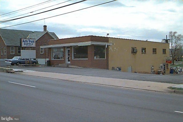 384 S Main St, Timberville