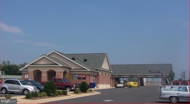 1355 N Shenandoah Ave, Front Royal