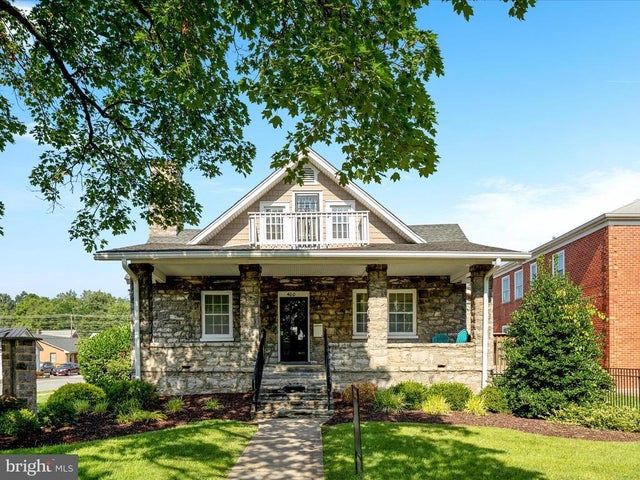 400 N Royal Ave, Front Royal