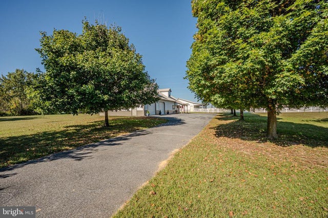 20949 Johnson Road, Lincoln