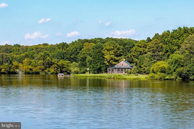 6150 Oxford Rd, Easton