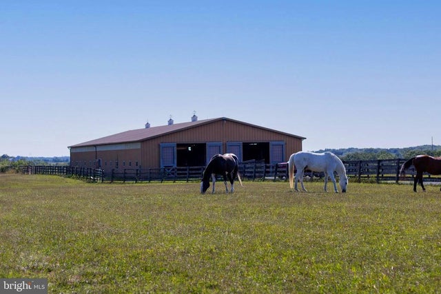 255 Sheaffer Rd, Carlisle