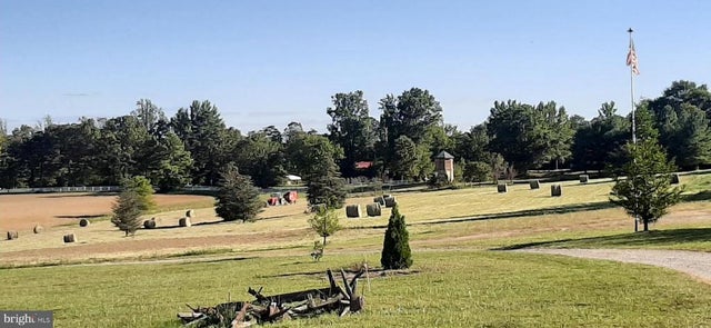 5902 Patriot Hwy, Woodford