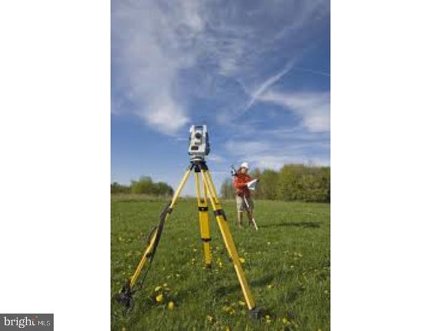 L:108 Cypress Ave, Bristol