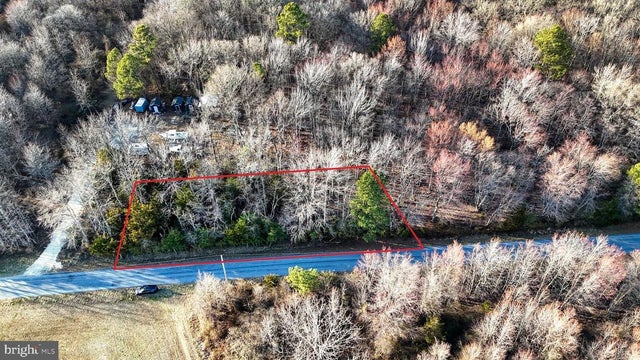 989 Pickering Beach Rd, Dover