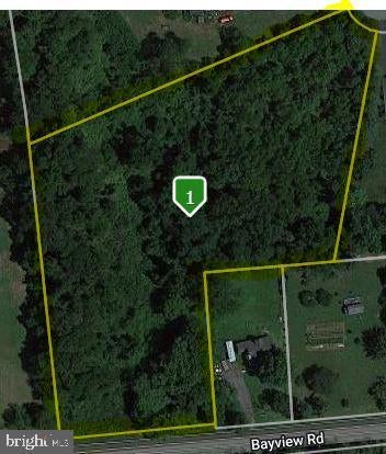 17 White Oak Dr, Middletown