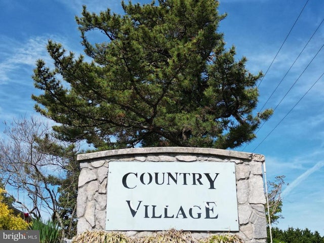 38 S Horseshoe Dr, Ocean View