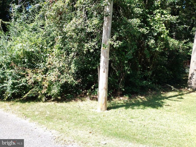 144 Allen Ave, Laurel