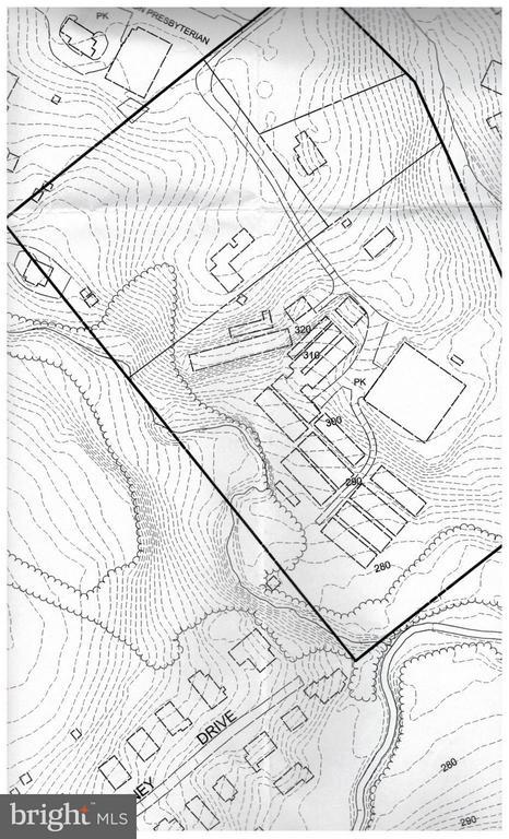 Perine Ln / Finney Ave, Parkville