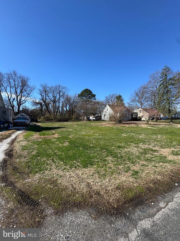 1614 Lynch Rd, Dundalk