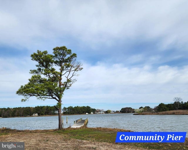 814 Cody Dr #lot 17, Cambridge