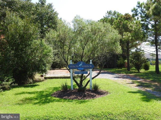 5226 Heron Rd, Cambridge