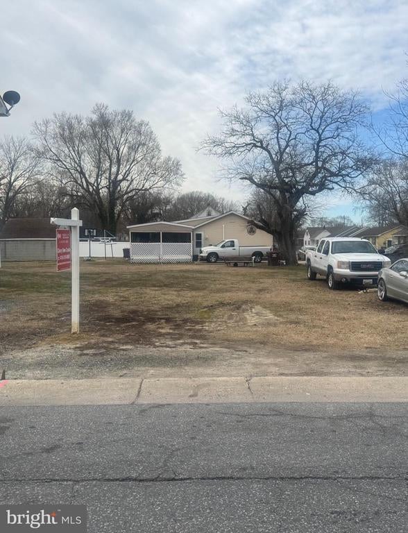 832 Park Ln, Cambridge