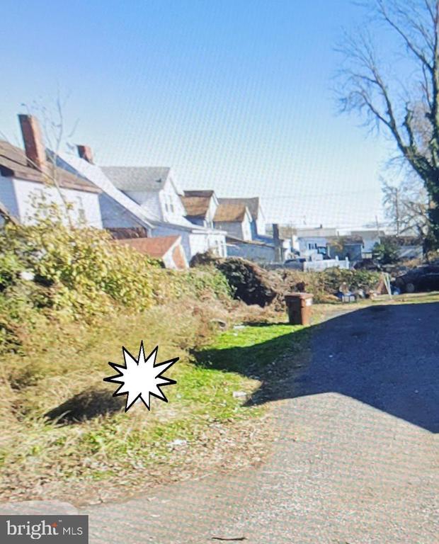 Btw 800-802 Center St, Cambridge