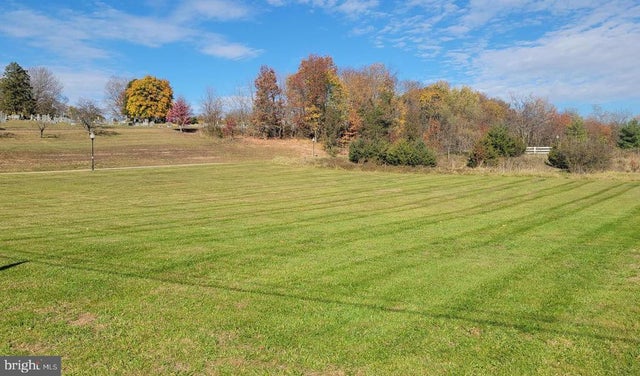 884 W Main St, Emmitsburg