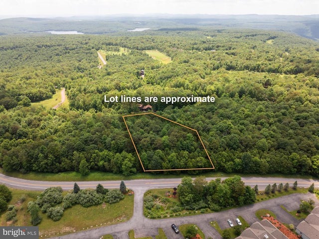 106 Snowhaven Lane Ln, Mc Henry