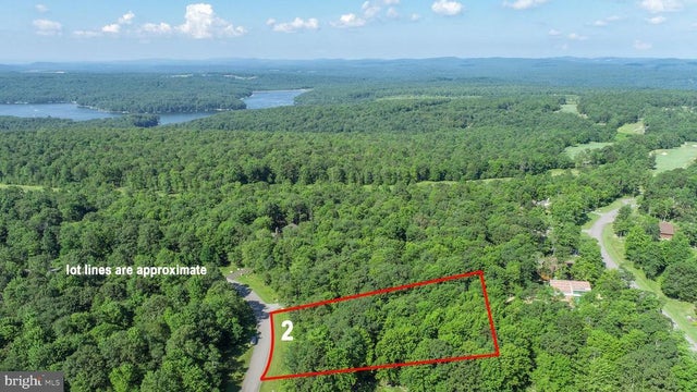 2 Fern Loop, Mc Henry