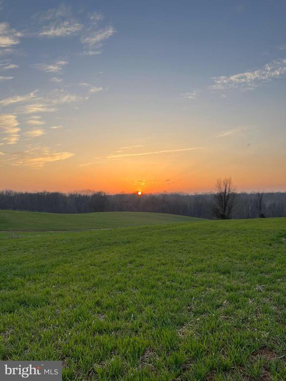 19101 Darnestown, Poolesville