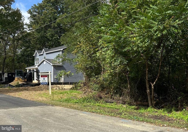 6106 Wesson Dr, Suitland