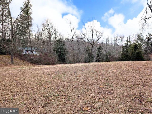 26181 S Sandgates Rd, Mechanicsville