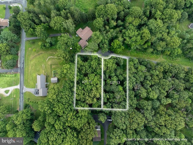 11 Mary Ann Trl, Fairfield