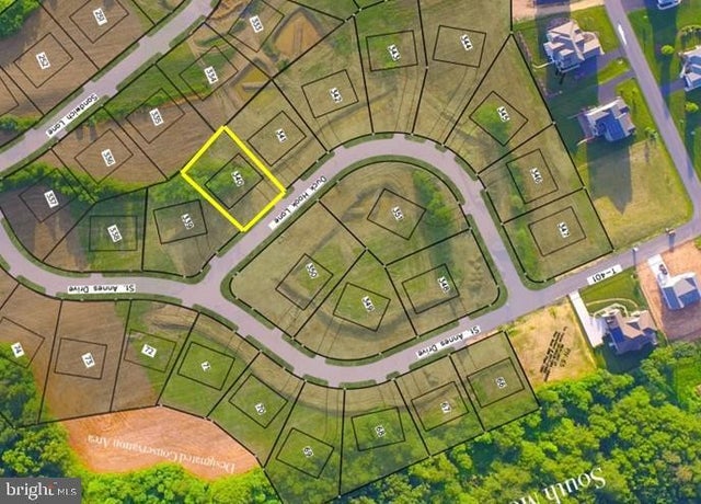 7059 Duck Hook Ln, Fayetteville