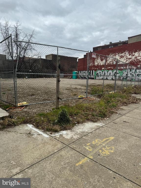 3912 W Girard Ave, Philadelphia
