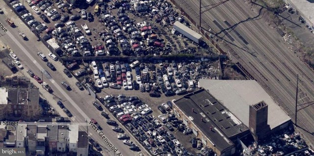 West Glenwood Avenue, Philadelphia