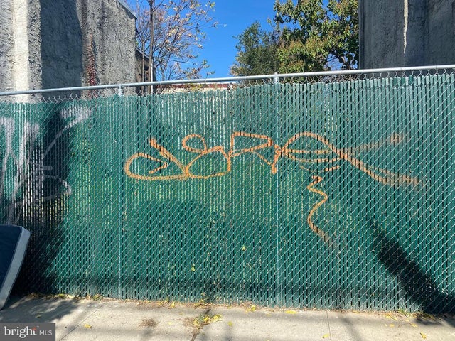 5421 Market St, Philadelphia