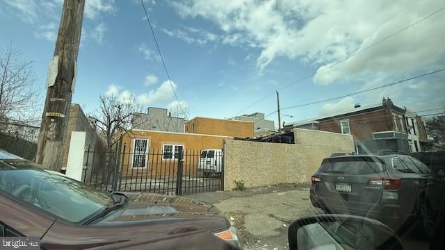 1856 E Oakdale St, Philadelphia