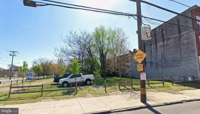 2851-53 N 12th St, Philadelphia