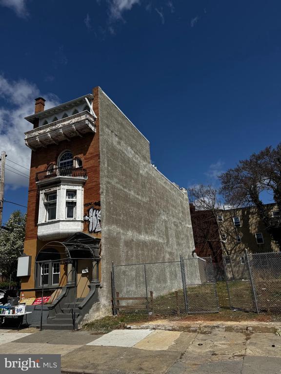 1935-37 W Diamond St, Philadelphia