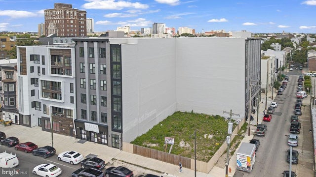 619 W Girard Ave, Philadelphia